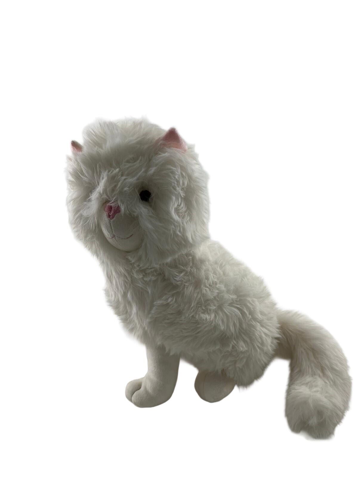 5124 Puffy Oturan Beyaz Kedi̇